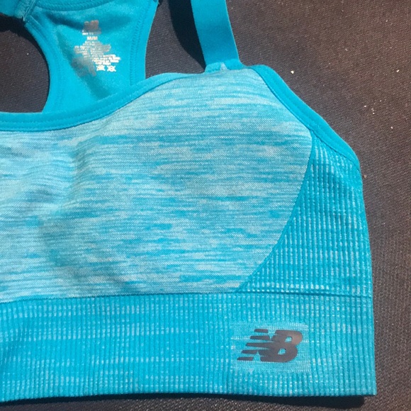 NWT NEW BALANCE Medium Impact Sports Bra Style #112004 Aquarius Blue M/M - Picture 2 of 8